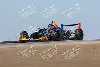 media/Oct-26-2025-CalClub SCCA (Sun) [[8ce1e69566]]/Group 3/Grapevine/